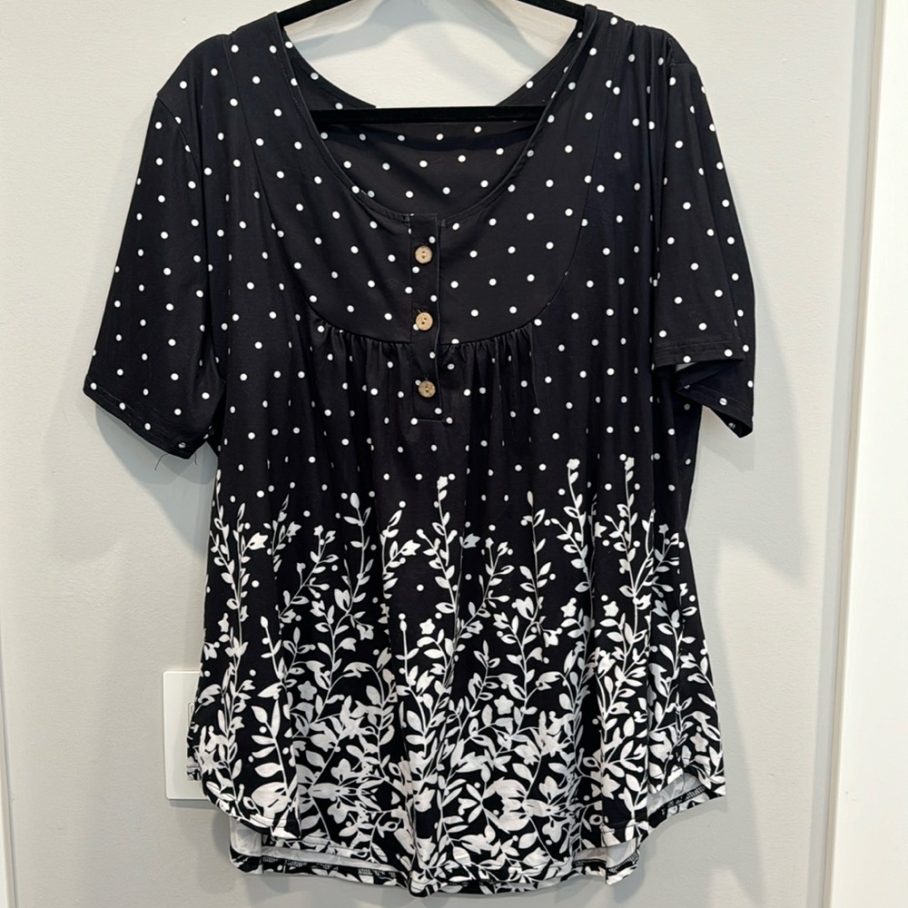 Super Soft U-Neck Tshirt